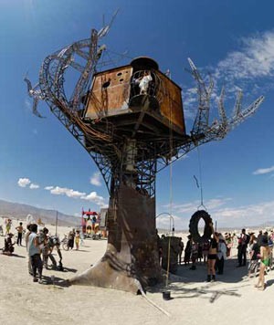 'Steampunk Treehouse' photo by Waldemar Horwatt